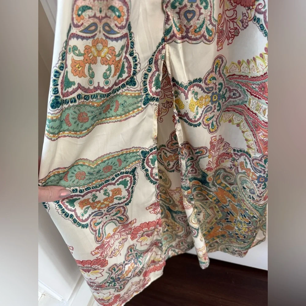 VICI Paisley Print Deep V Long Sleeve Silky Boho Maxi Dress Size XS - Picture 9 of 10